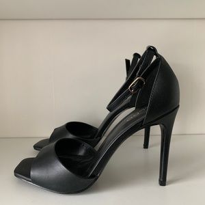 Black Open toe heeled sandals